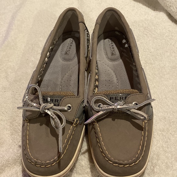 Sperry Shoes - Picture 2 of 9
